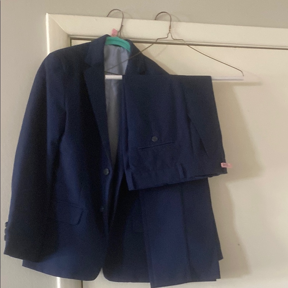 Boy’s Izod suit